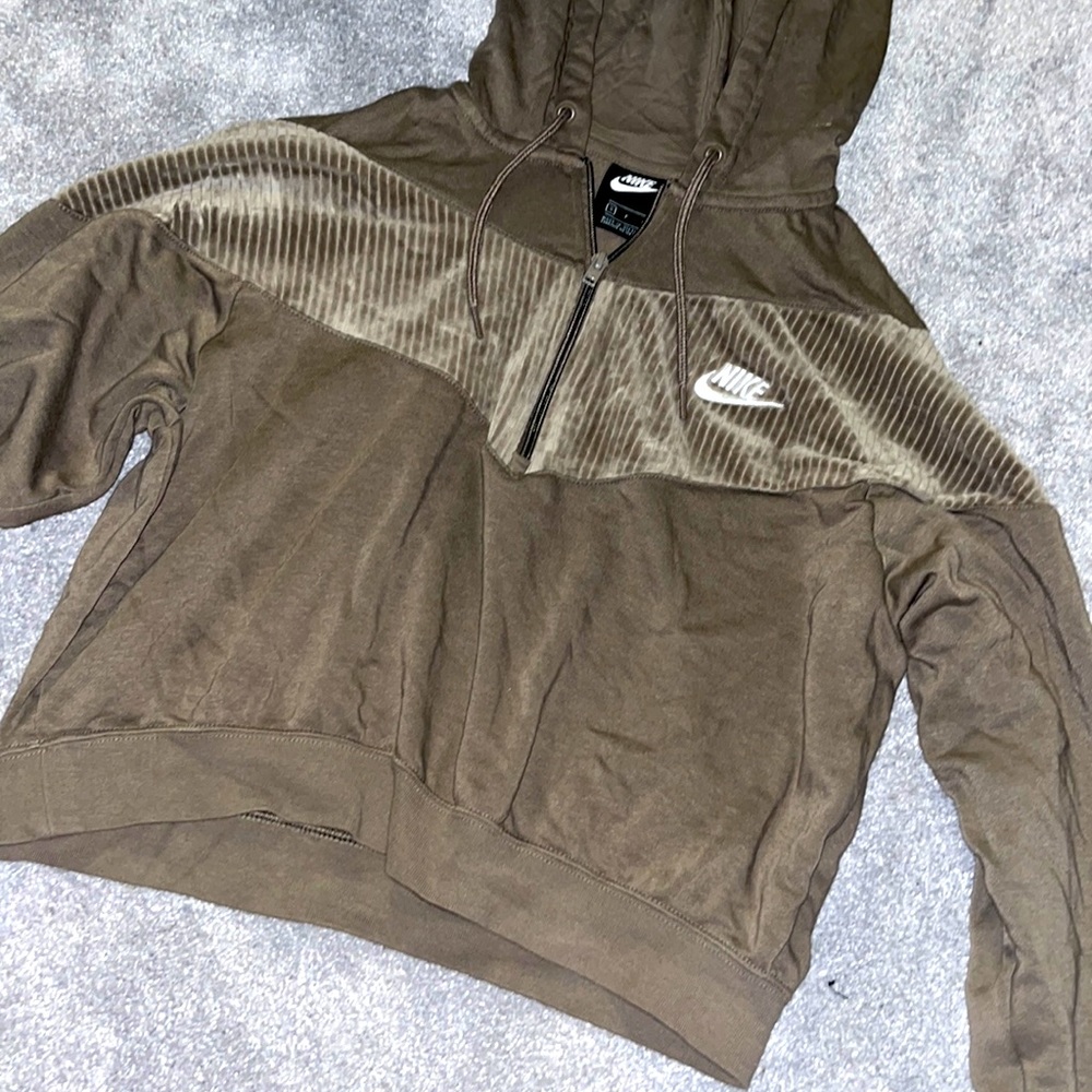 NIKE velour cropped hoodie NEW